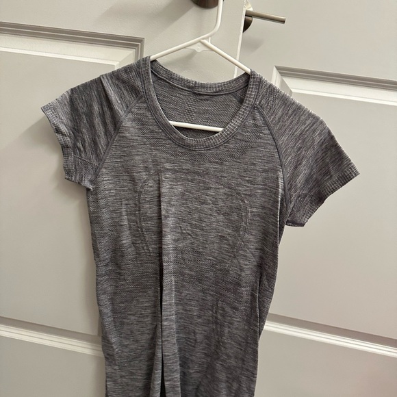 lululemon grey short sleeve swiftly tech - Picture 1 of 3